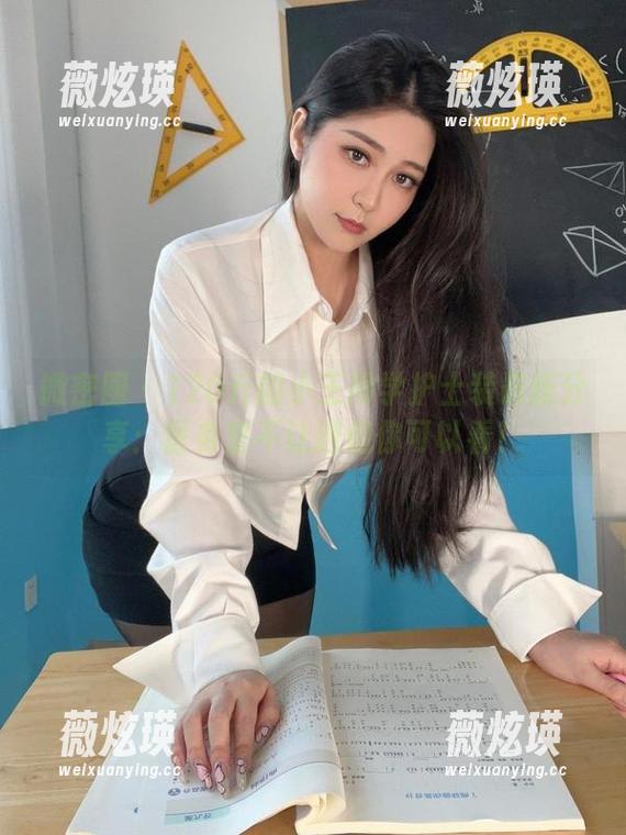 微密圈 - 120斤的小王同学护士装最新分享：医务室不让进但你可以看！