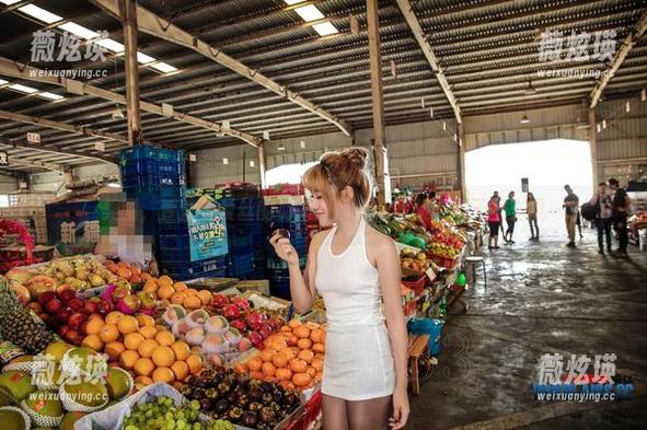 美图，萱萱与爱丝的街头约会，无需装点的无圣光风