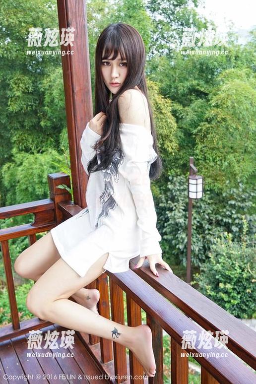 Feilin嗲囡囡 - 这还是Emily顾奈奈酱吗？图包里的礼服好像在说话