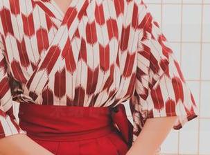 GIRLT果团网 – 精致到不行的高清海边，王语纯就是那一抹无法忽视的色彩，分享来给你瞧瞧。