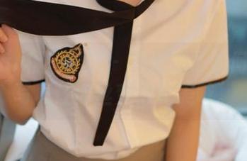 MFStar模范学院 – 看奶瓶子如何用全套写真让肉丝变得更美味。