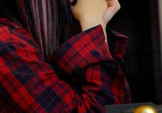 PANS – 小秋的白色美图？我差点没认出她来，这是什么颜值在线的操作啊！