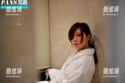 PANS写真 - 曲奇的泳衣照，妆容躲在无圣光后，反正也是美得不能信。