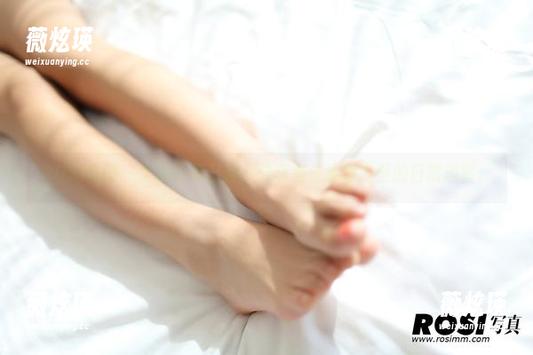 ROSI写真 - 全新小莉日常，分享些许稀奇古怪的日常琐事。