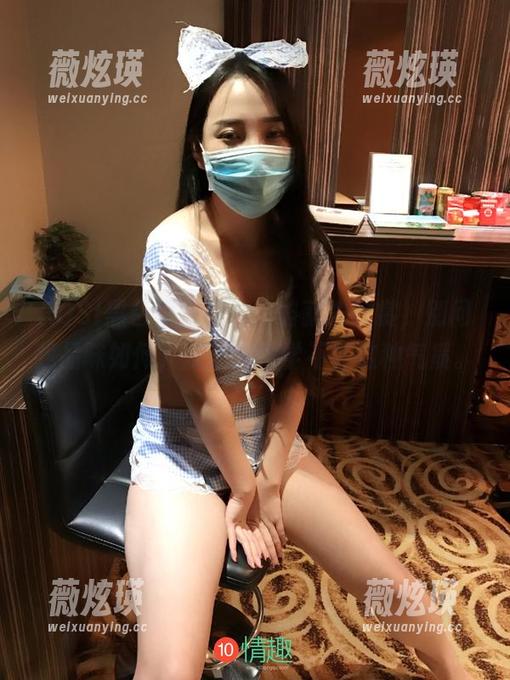 ROSI黑色蕾丝原图，咱就先欣赏，别问我品味如何，反正我也学不会这种气质。