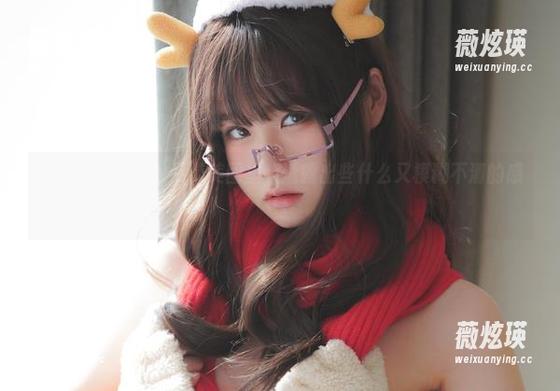 在Sira(시라)的吊带美图里，透露出些什么又模糊不清的感觉