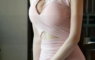 UGirls尤果网 – 不经意间，王尔琳的透明美图就像夏天的冰淇淋，免费尝尝可好？
