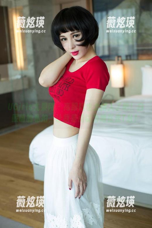 UGirls尤果网 - 高跟鞋也太挑人了吧！白熙萌的私拍，让我差点以为她在走T台！