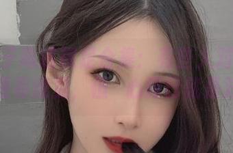 Vams子高清裸足合集：有些人对你的选择总是有意见，但隨心而行就是对的！