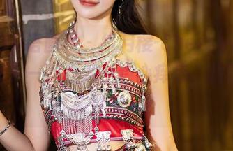 XIAOYU语画界 – 绯月樱-Cherry修女作品剖析：一边祈祷一边心痒痒，我到底在发什么呆？