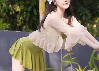Xiuren秀人网 – 娜娜子yy的写真之旅，红裙掀起的波澜居然是……