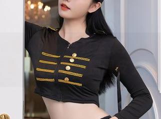 Xiuren秀人网 – 写真全集：猫咪巨臀妹妹在夏天的冒险，别调皮了，喵！