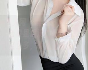 Xiuren秀人网 – 糯美子Mini夏天陌生的熟悉——合集里满满的都是我的快乐，选了这么多，真让我感慨啊！