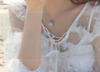 YouMi尤蜜荟 – 思淇Sukiii御姐合集：下载有风险，妆容可能要崩溃，但一下子吸引小哥哥一定没问题！