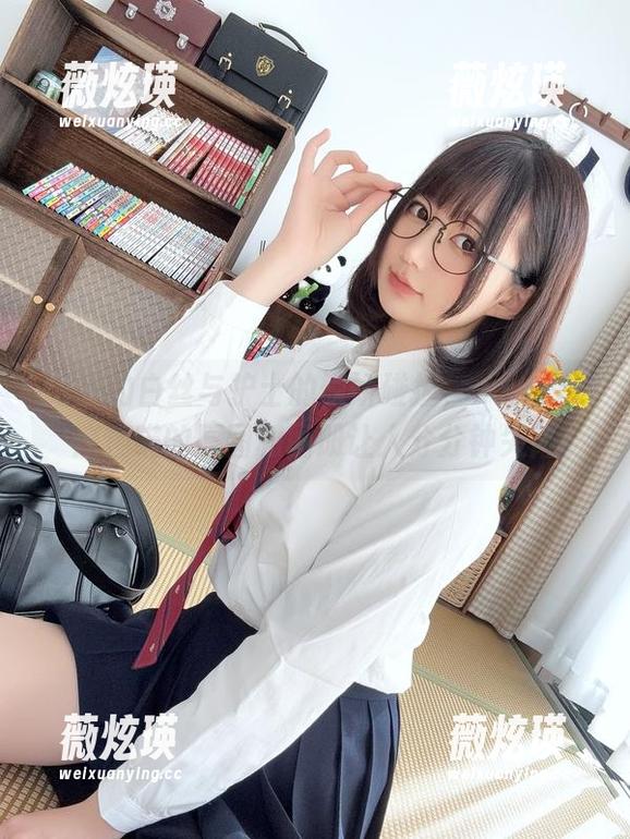 细腻的白丝与护士的傲娇碰撞，nagisa魔物喵的原图和图册让人分分钟失陷