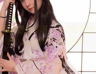 一小央泽的瑜伽写真：当你的身体不听话时，这是个怎样的场景？