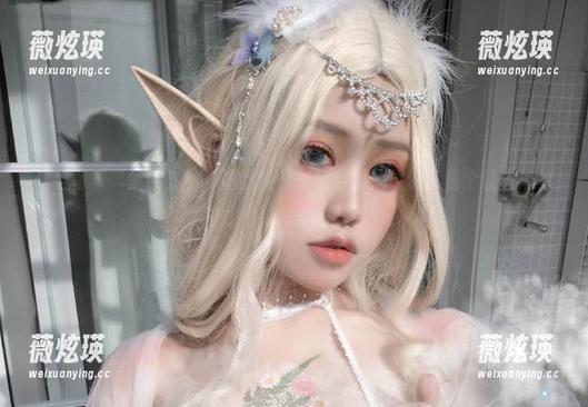 这组写真“紫式部”，要我说，一笑芳香沁果然就是个让人心痒的尤物，想多拍几张！