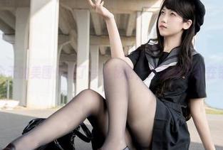 不呆猫，今天的美图保藏了些小秘密，可能有只猫在策划什么。