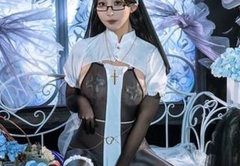 想知道云溪溪奶桃的私房美图里为什么有珍珠么？但我更想知道这周吃什么好呢…