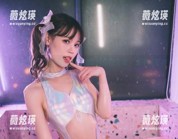 千反田鹿子在在线美图中的罩纱豹纹泳装，难不成要被圈粉吗？