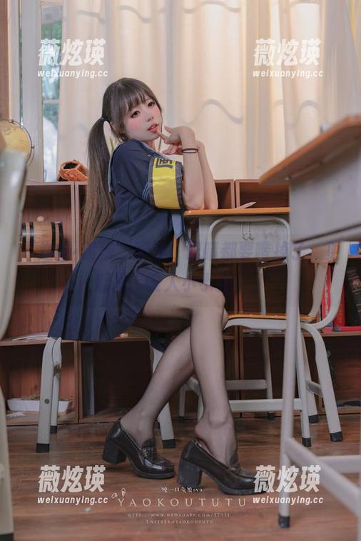 “崩铁·银狼”图集，眼睛都要瞪掉了，更别提“咬人小小兔”了