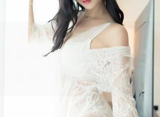嗲囡囡 – 这不是幽灵！这是Celina青妍披着红裙在飘啊，原图我已备好，现正分享中，慢一秒就没了！