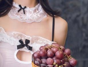 头条女神 – 我怀疑王紫琳是个真天使，下载她的写真集，看看是不是一样的神秘