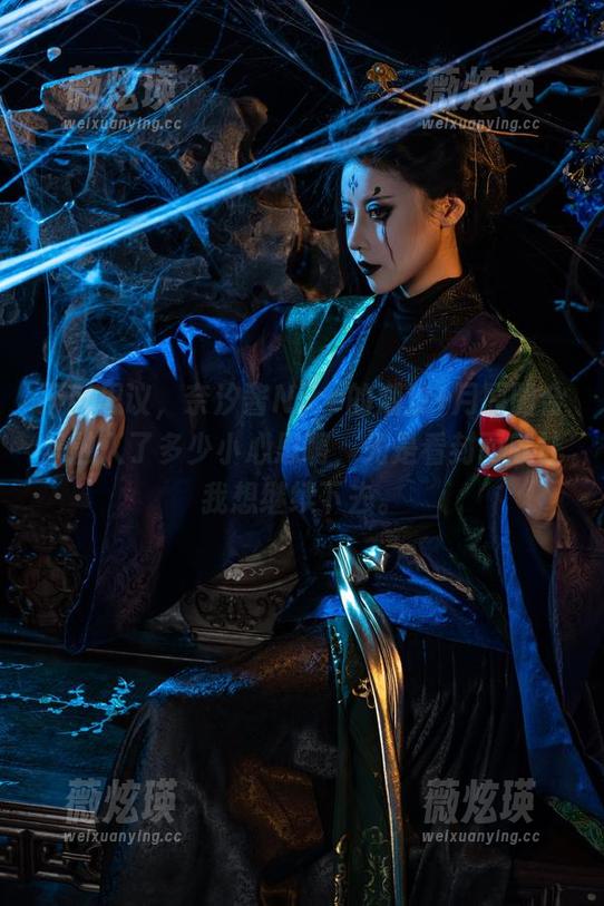 不可思议，奈汐酱Nice的潮汐+月原图合集融入了多少小心思啊，光是看封面就让我想继续下去。