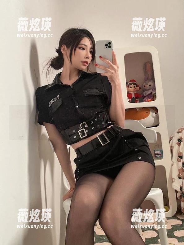 微密圈 - 妮是老虎的高清透明梦境，就像无声的波浪轻轻打在脸上。
