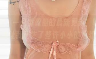 尤果网 – 一只香蕉船的最新更新，喔，那双美脚让我产生了些许小小的遐想呢！