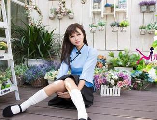 尤果网 – 乔依琳的温柔，随便一张定制图片都好像在说悄悄话。