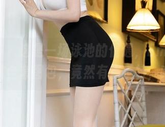 尤蜜荟 – 这是一场泳池的偶遇，Emily顾奈奈酱全套图包，竟然有点反转，哈哈。