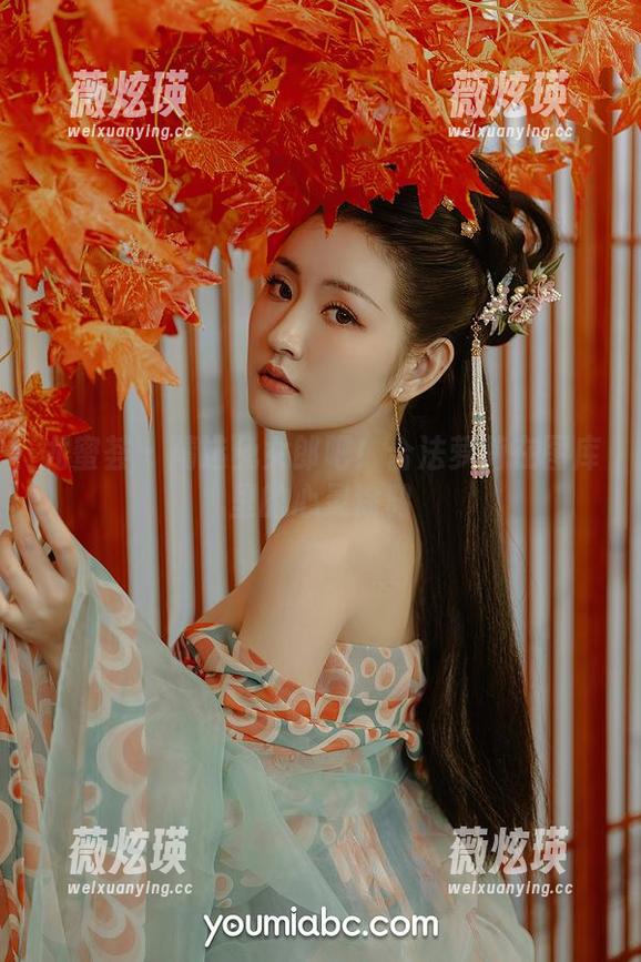 尤蜜荟-合法萝莉 尤蜜荟 - 精选兔女郎吧!合法萝莉在图库里的心灵涂鸦