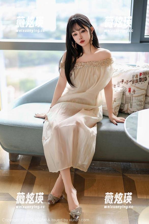 尤蜜荟 - 周大萌的红裙写真集，原图明明是个正经博主，为什么红裙能这样撩
