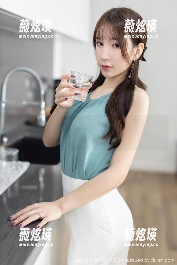 尤蜜荟 - 新一轮的泳装美图，心上可Flora在线更新，怎么又让人想多了？