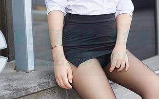 尤蜜荟 – 夏日福利速递：黄金宝儿在这里是怎么回事哈哈！