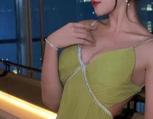 微密圈 – 徐莉芝Booty的美脚：这波写真集分享能让鞋子自愧不如啊