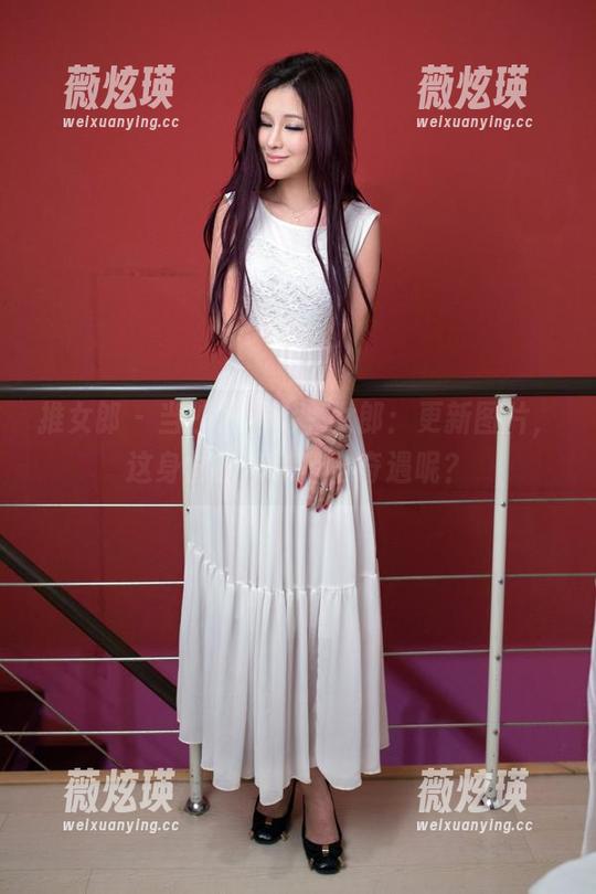 推女郎 - 当沙子遇上兔女郎：更新图片，这身份上演了什么奇遇呢？