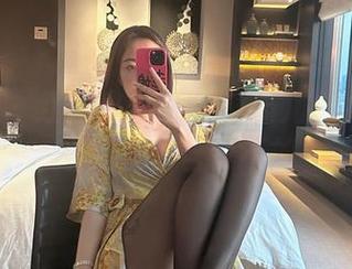 微密圈 – 红红火火合集：果儿Victoria让辣椒都自愧不如