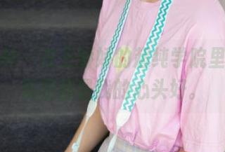 梦丝女神 – 在王娇娇的超纯学院里，每张美图都是我的心头好。