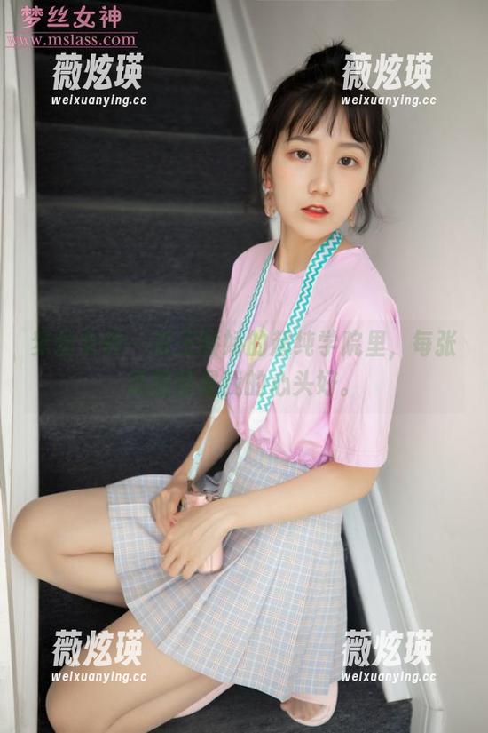 梦丝女神 - 在王娇娇的超纯学院里，每张美图都是我的心头好。