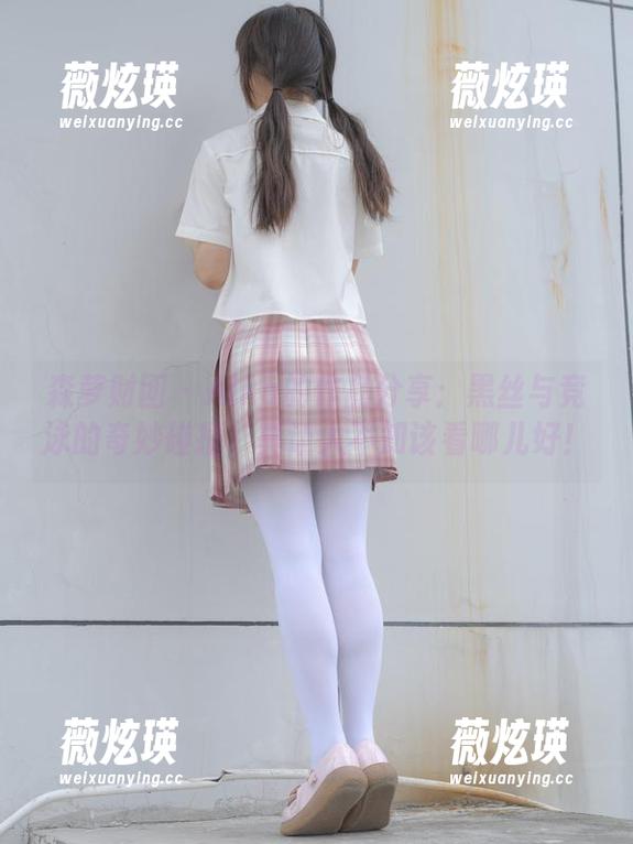 森萝财团 - Aika的作品分享：黑丝与竞泳的奇妙碰撞，真让人不知该看哪儿好！