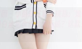 森萝财团 – 小茵的写真大挑战：如何把帆布鞋和白丝组合得如此洒脱？这就是技巧！