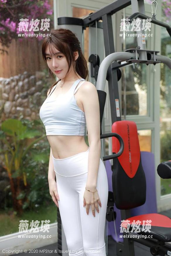 模范学院 - 蒋小静Jessica的户外写真，仿佛一场为“女生户外忧愁”的慈善活动，原图随便下载！