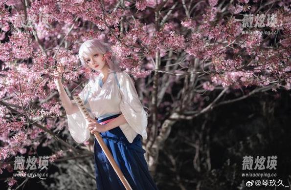 噢，清青琴玖的全套女仆图片，集美貌与可爱于一身。