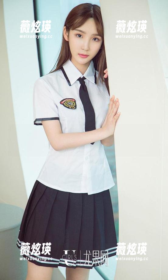 爱尤物 - 不做圣女，董小姐poppy的无圣光职业装写真有多酷？