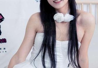 物恋传媒 – 这份清纯菜菜写真全集，有种无声的眷恋。