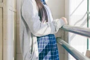 神楽坂真冬的姐姐们真美，你确定不下载个几张当壁纸？