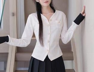 秀人网 – MODEL伊若的体操服大揭示，高清分享不怕你看呐！