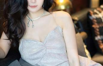 秀人网 – 当lucky咏丹遇上夏日：原图小心驶得万年船，凉爽中潜藏一丝火热！